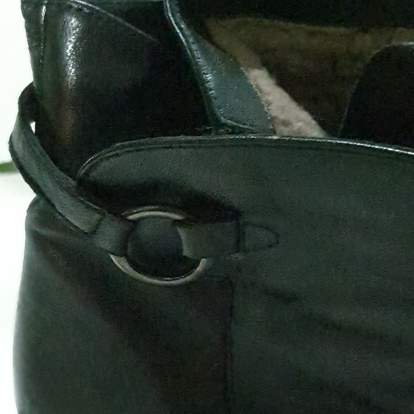 Fur lined ankle boots - Picture 3 of 5